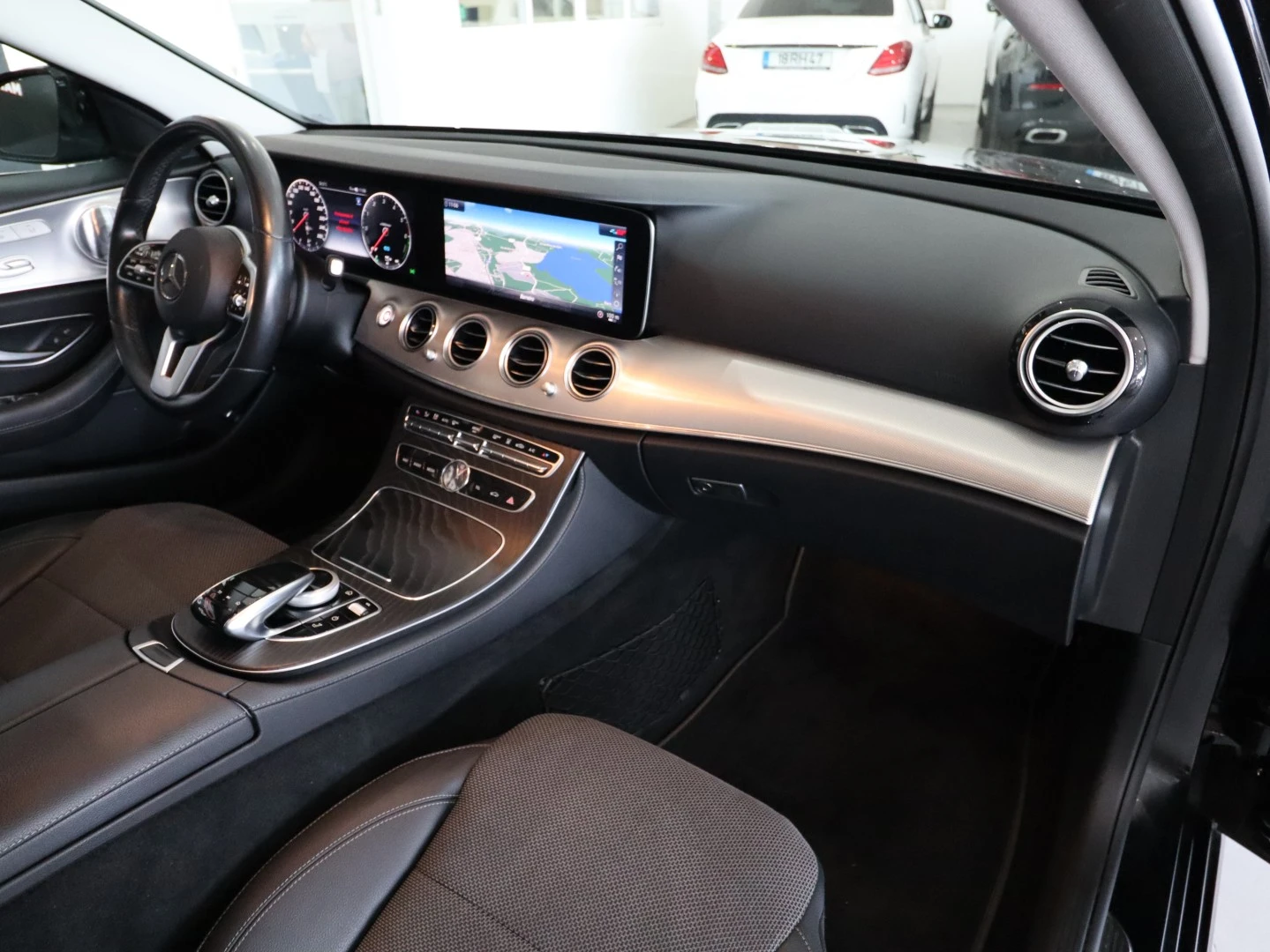 Mercedes-Benz E 300 de T 9G-TRONIC