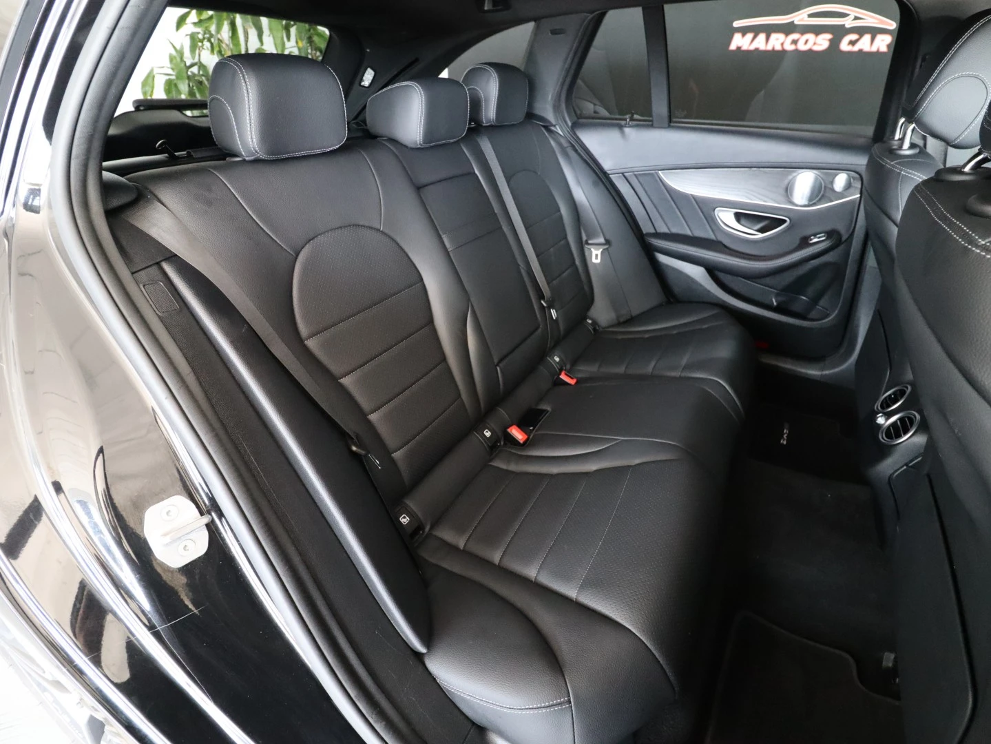 Mercedes-Benz C 300 de AMG Line