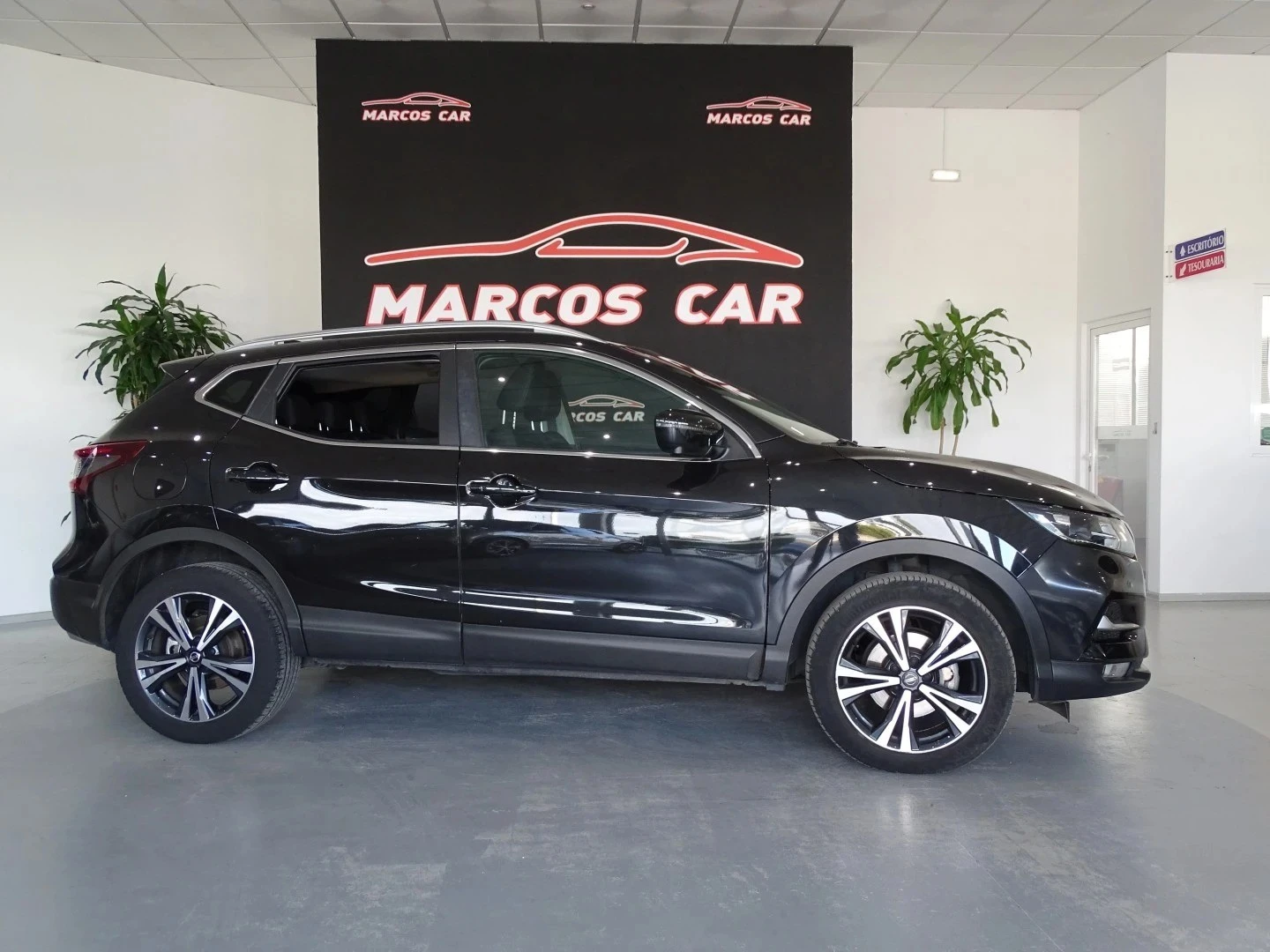 Nissan Qashqai 1.5 dCi N-Connecta J18+Led