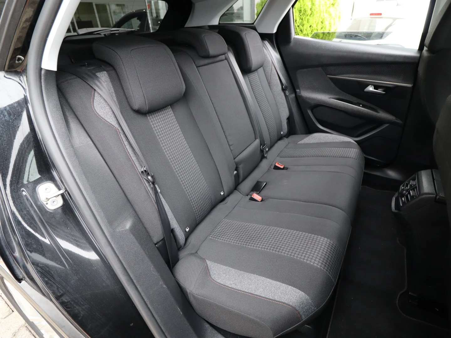 Peugeot 3008 1.6 BlueHDi Style EAT6