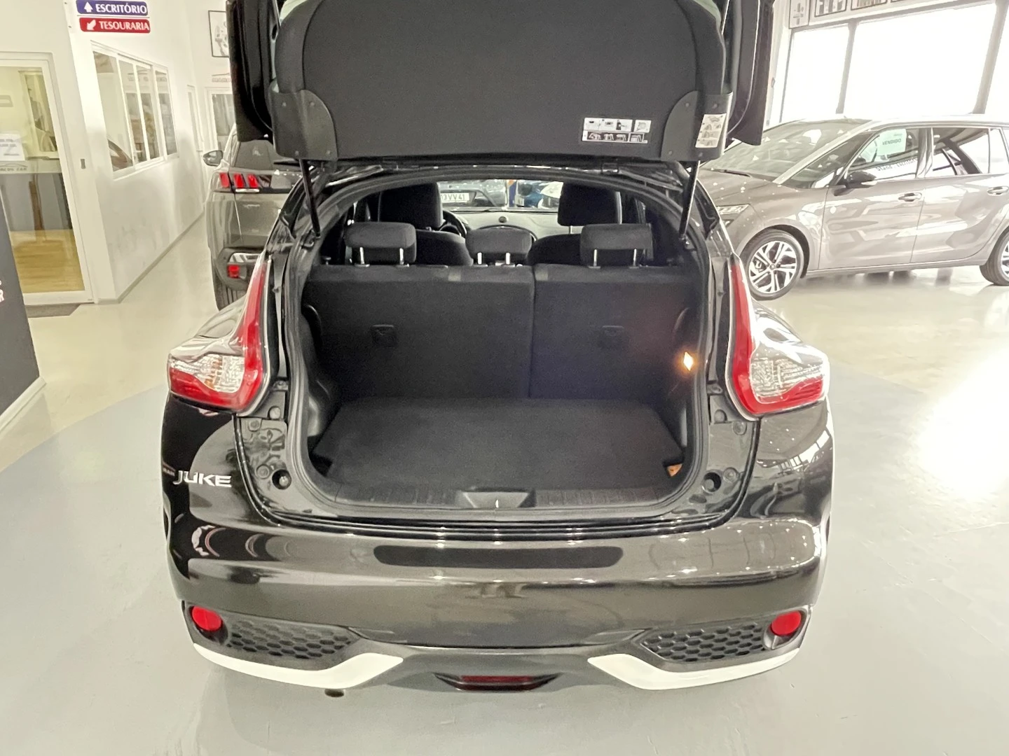 Nissan Juke 1.2 DIG-T Black Edition