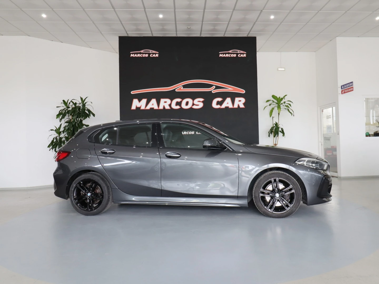 BMW 116 d Pack Desportivo M