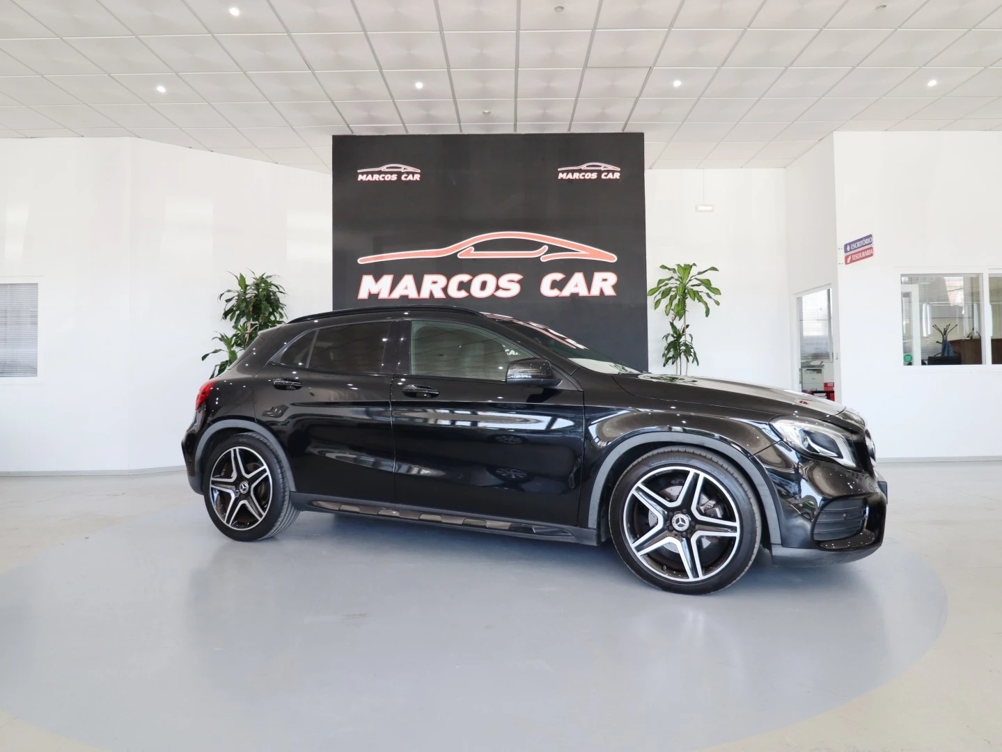 Mercedes-Benz GLA 220 d 7G-DCT AMG Line