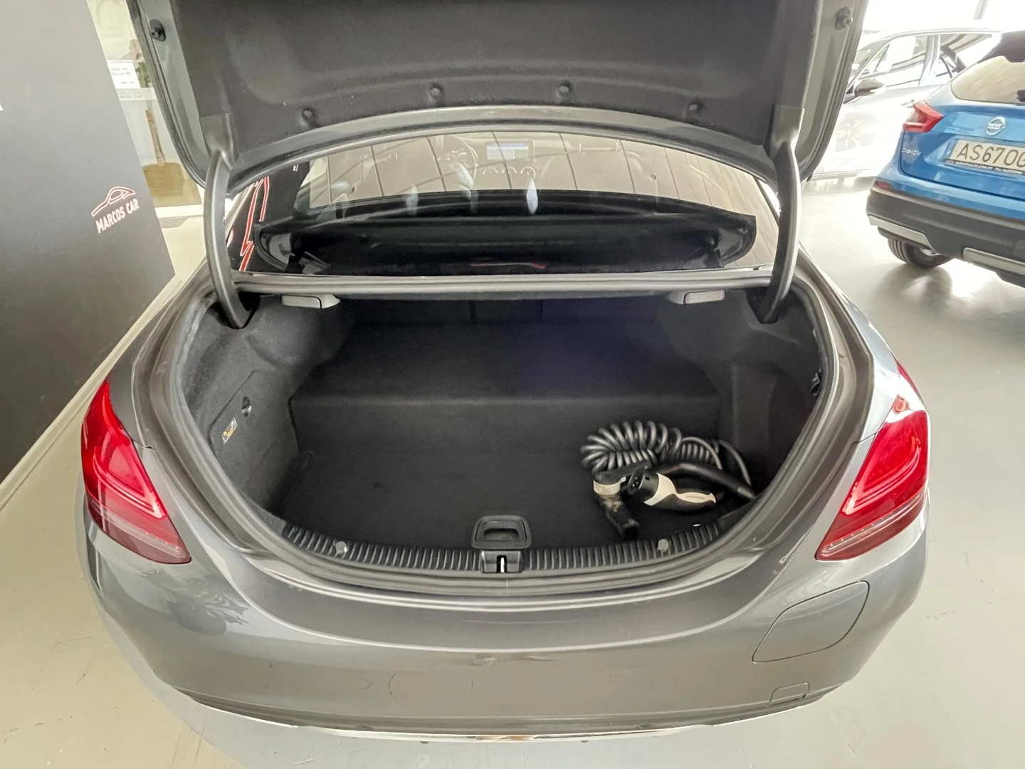 Mercedes-Benz C 300 de AMG Line