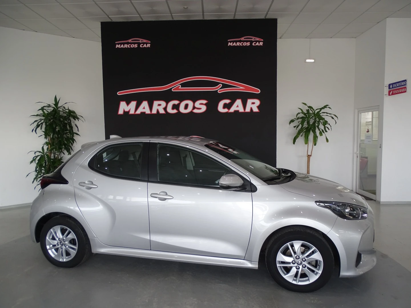 Toyota Yaris 1.0 VVT-i Comfort Plus