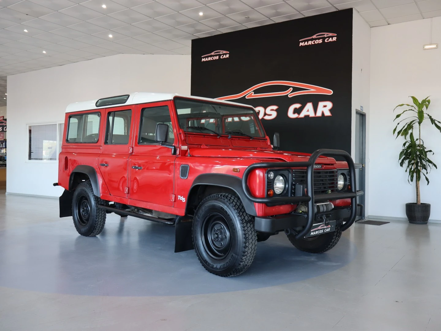 Land Rover Defender 110 2.5 TD5 Metal Top