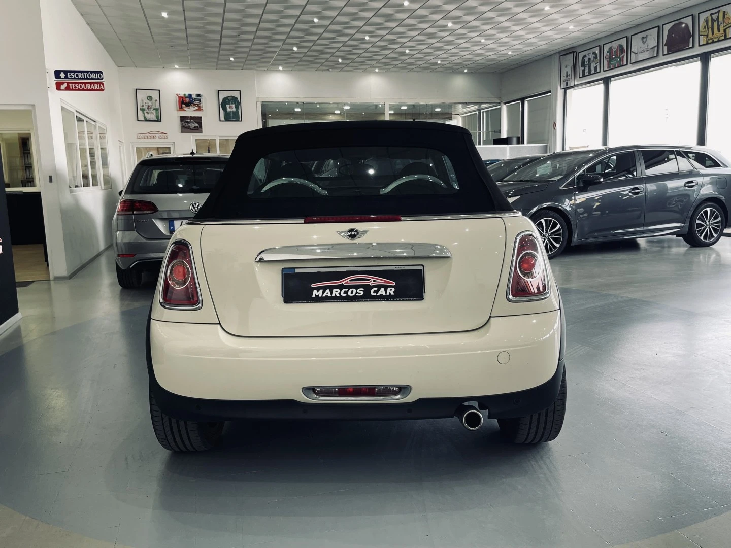 MINI Cabrio Cooper D
