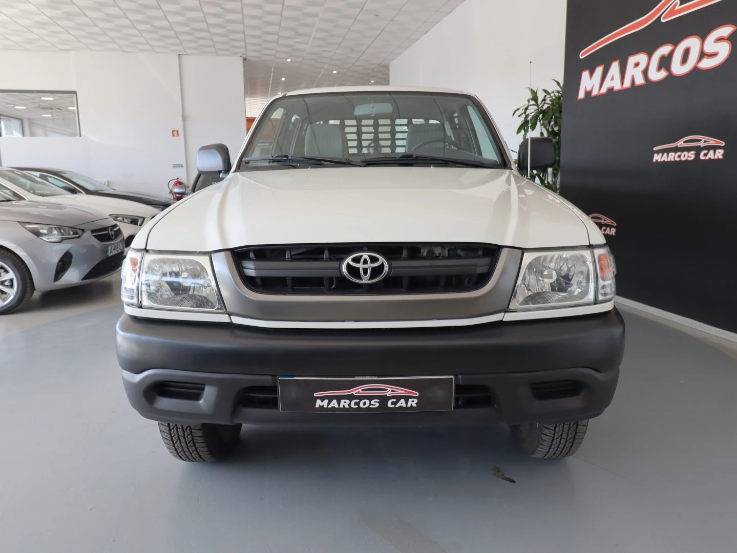 Toyota Hilux 2.5 D-4D CE AC