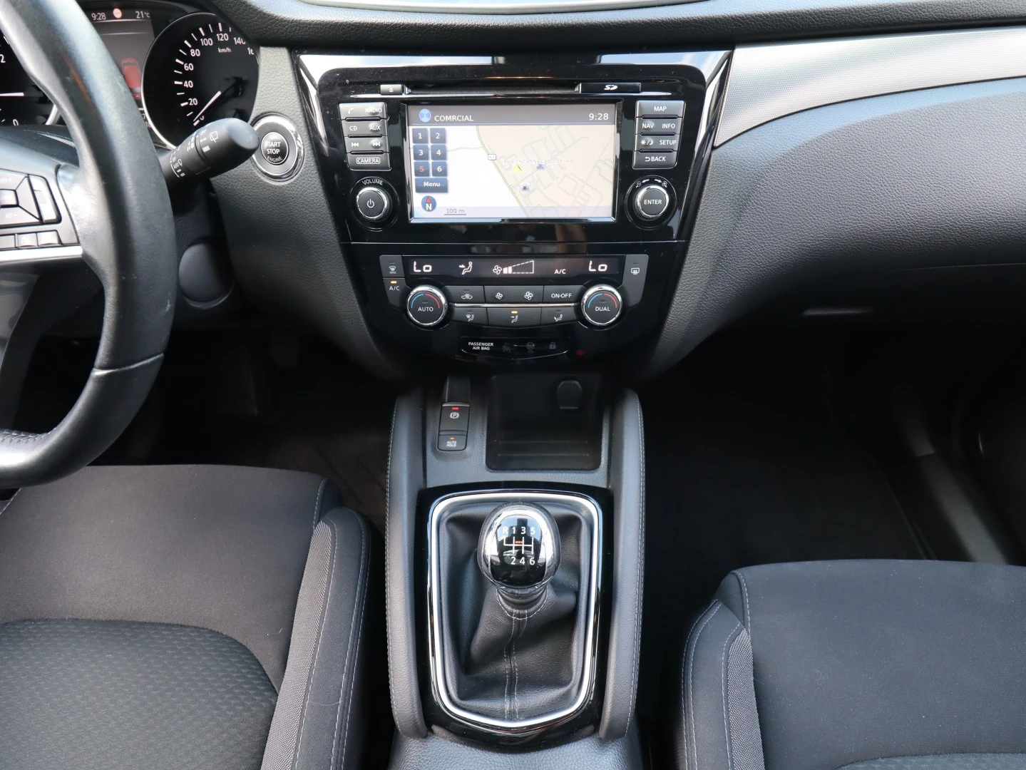 Nissan Qashqai 1.5 dCi N-Connecta J18
