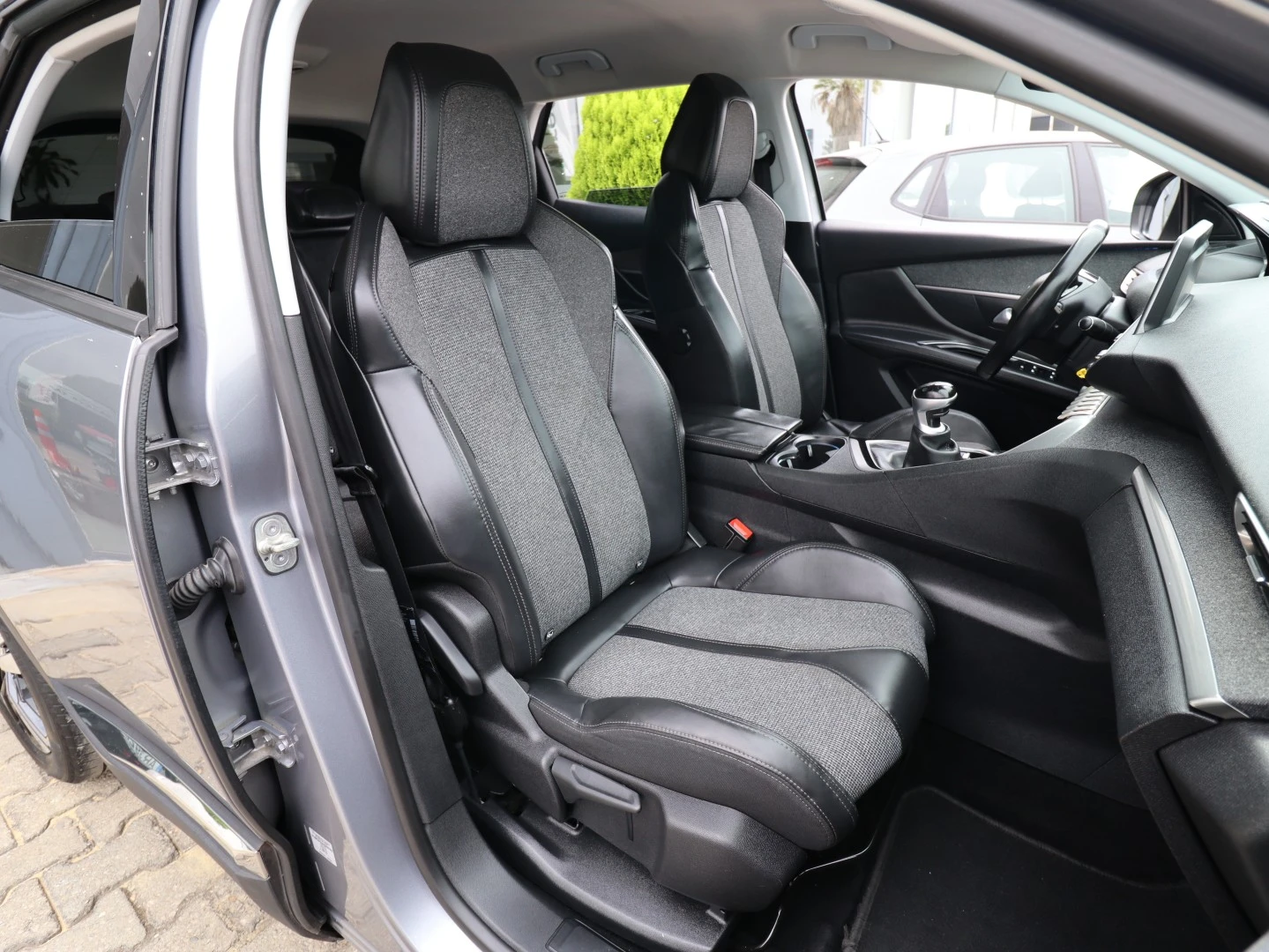 Peugeot 3008 1.6 BlueHDi Allure