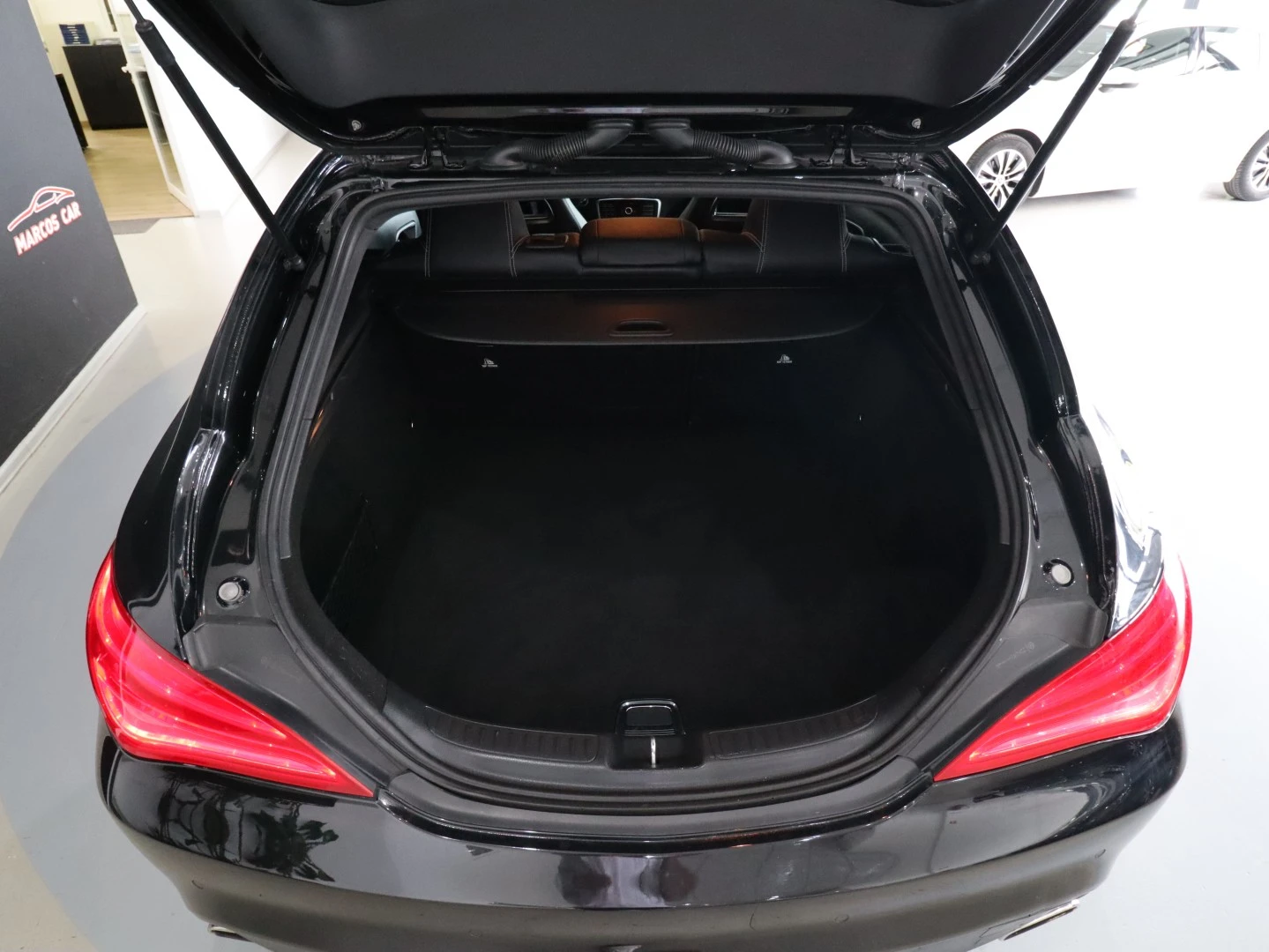 Mercedes-Benz CLA 200 d Shooting Brake Urban Aut.