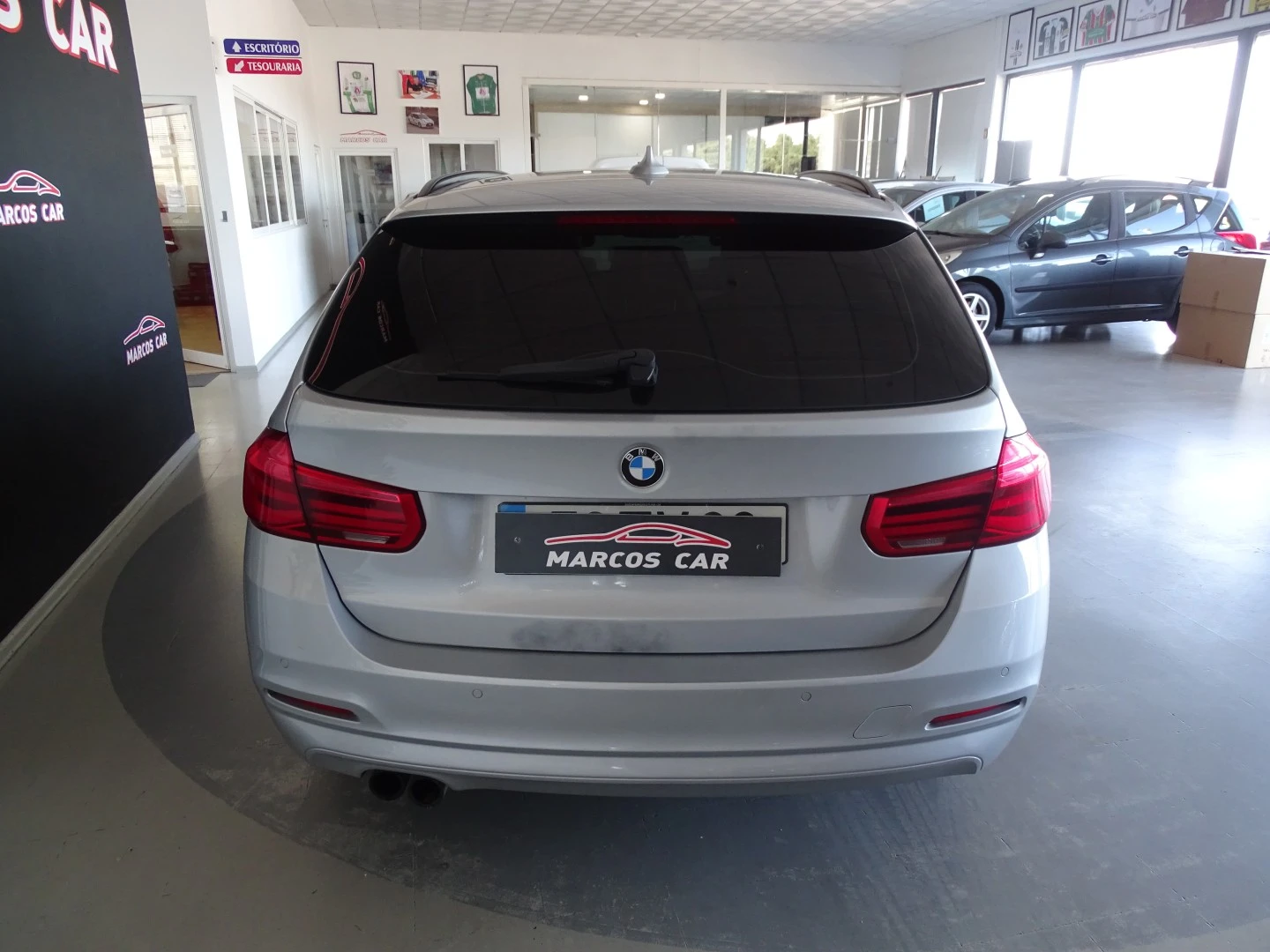 BMW 320 d Touring Advantage Auto