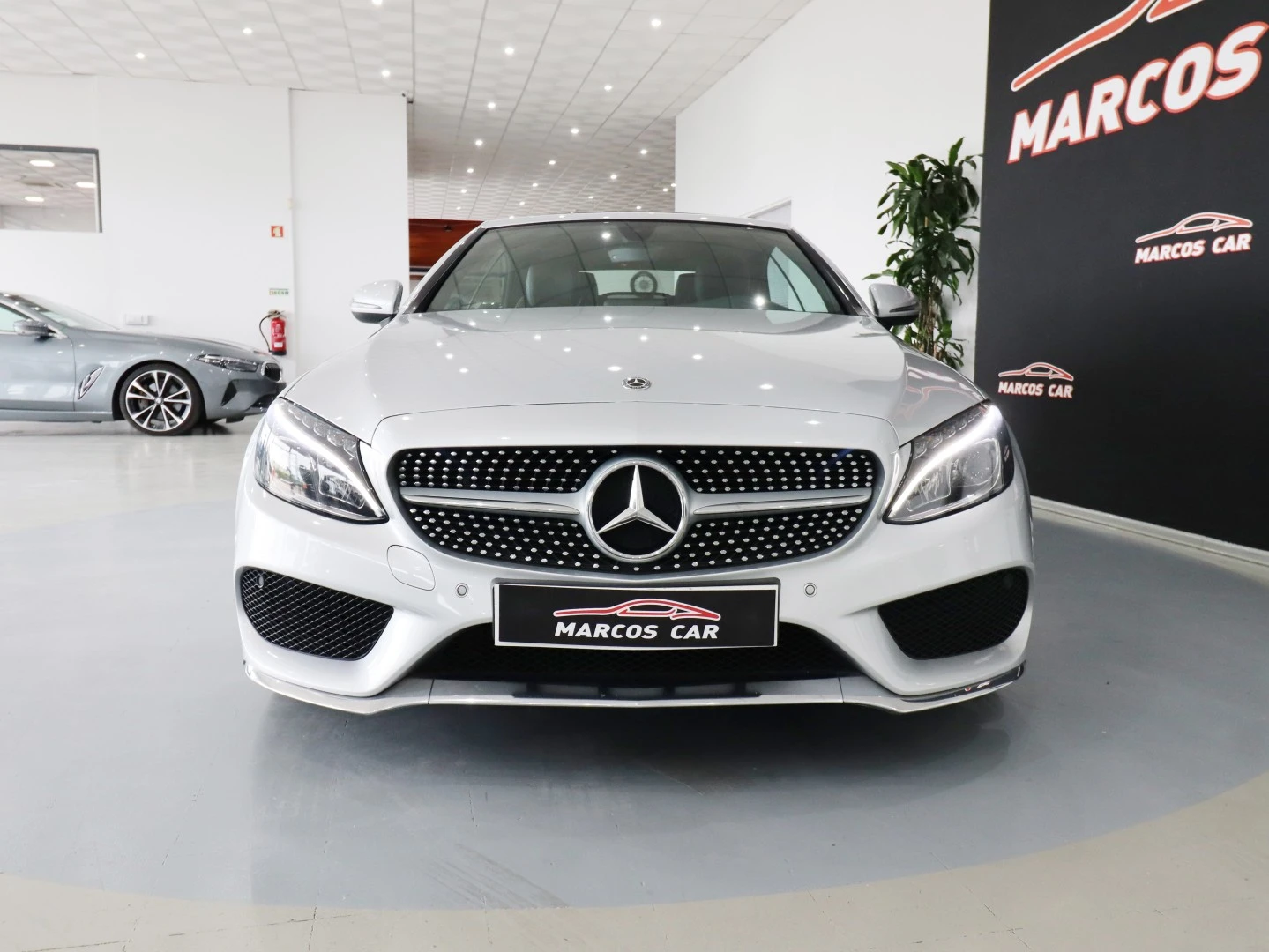 Mercedes-Benz C 220 d AMG LINE