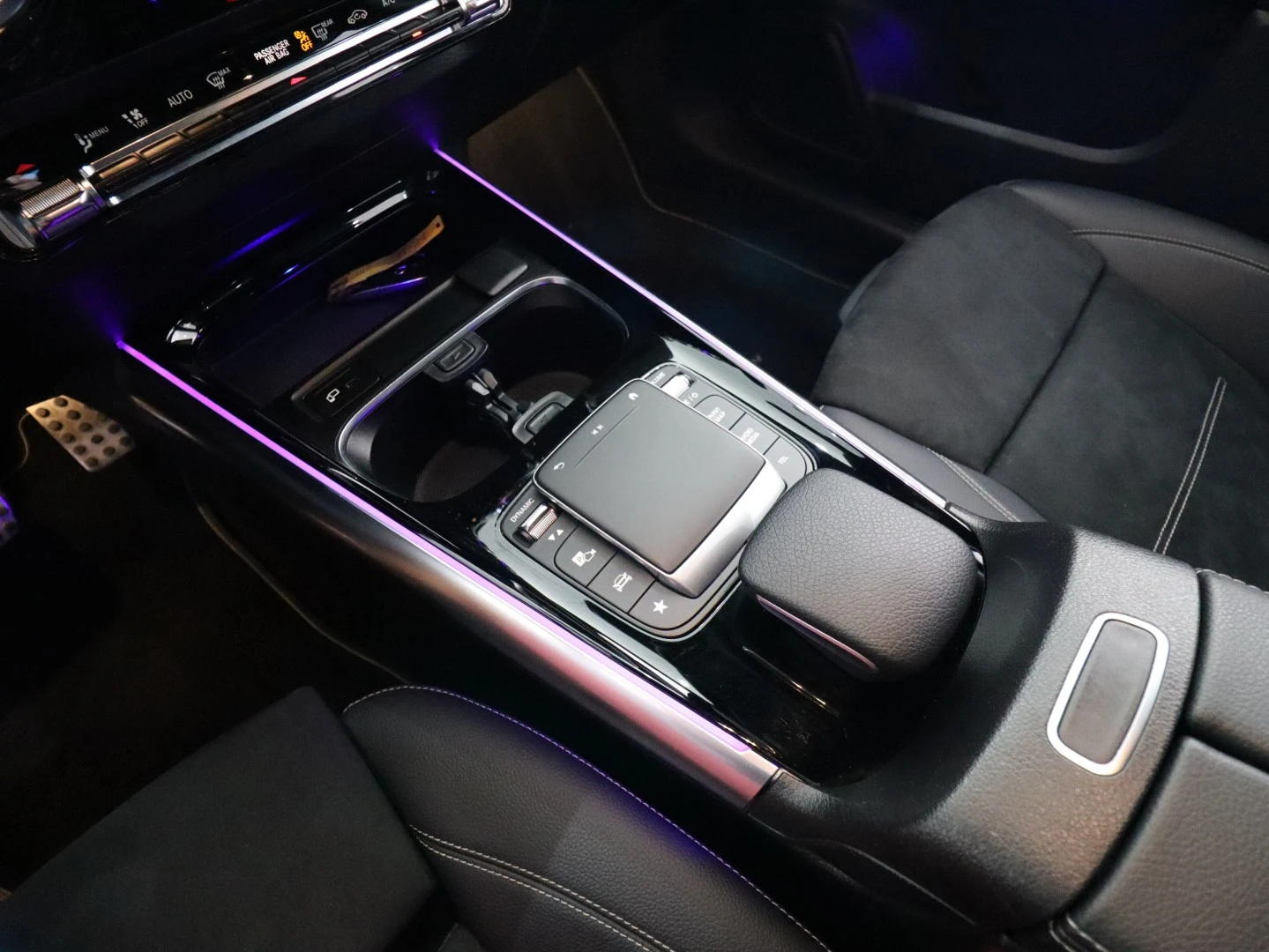 Mercedes-Benz B 250 e AMG Line