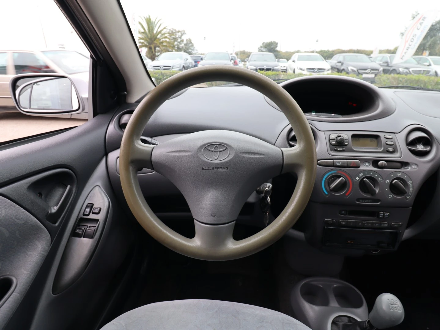 Toyota Yaris 1.0 Base C/Radio