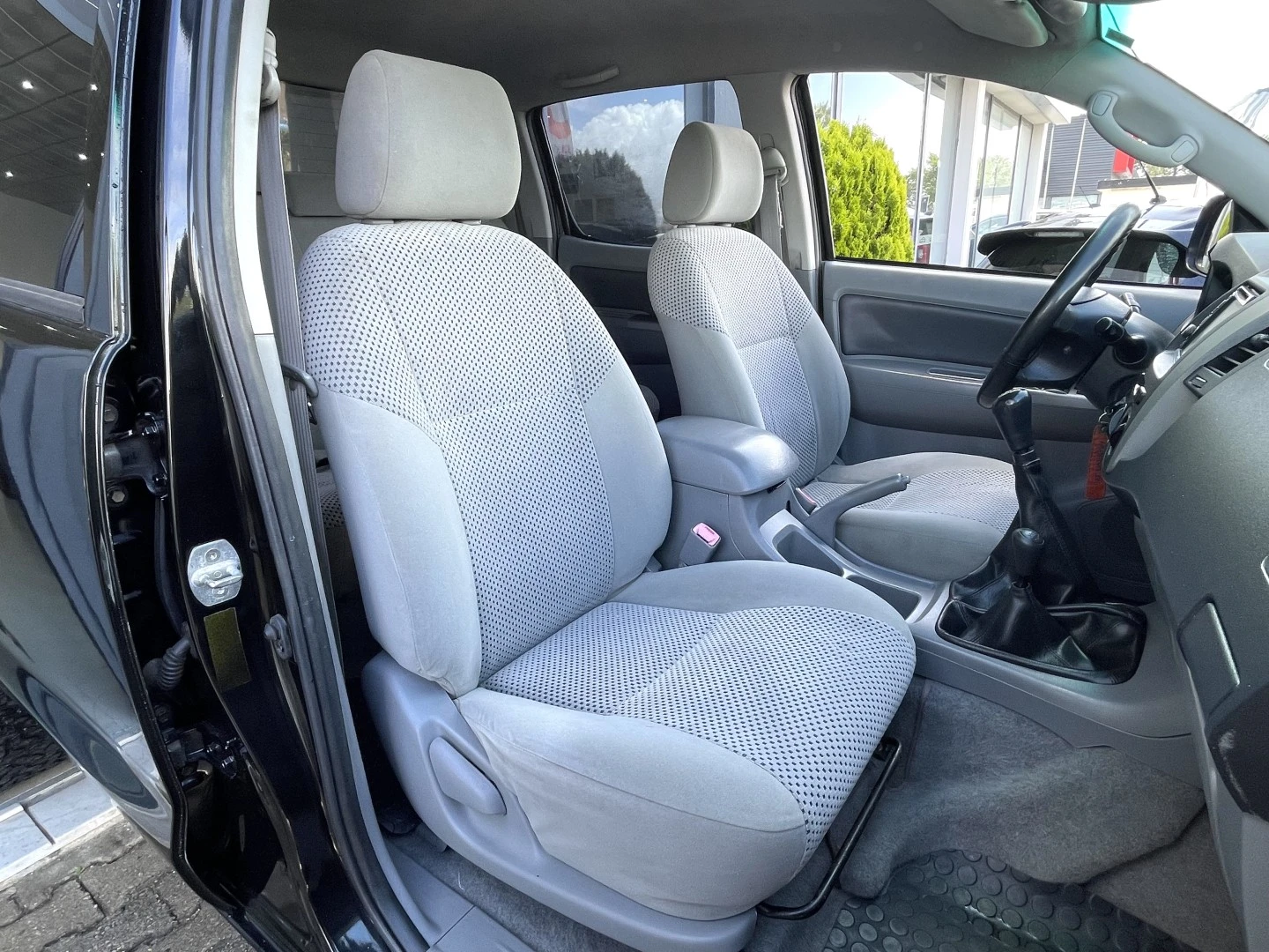Toyota Hilux 2.5 D-4D 4WD CD AC