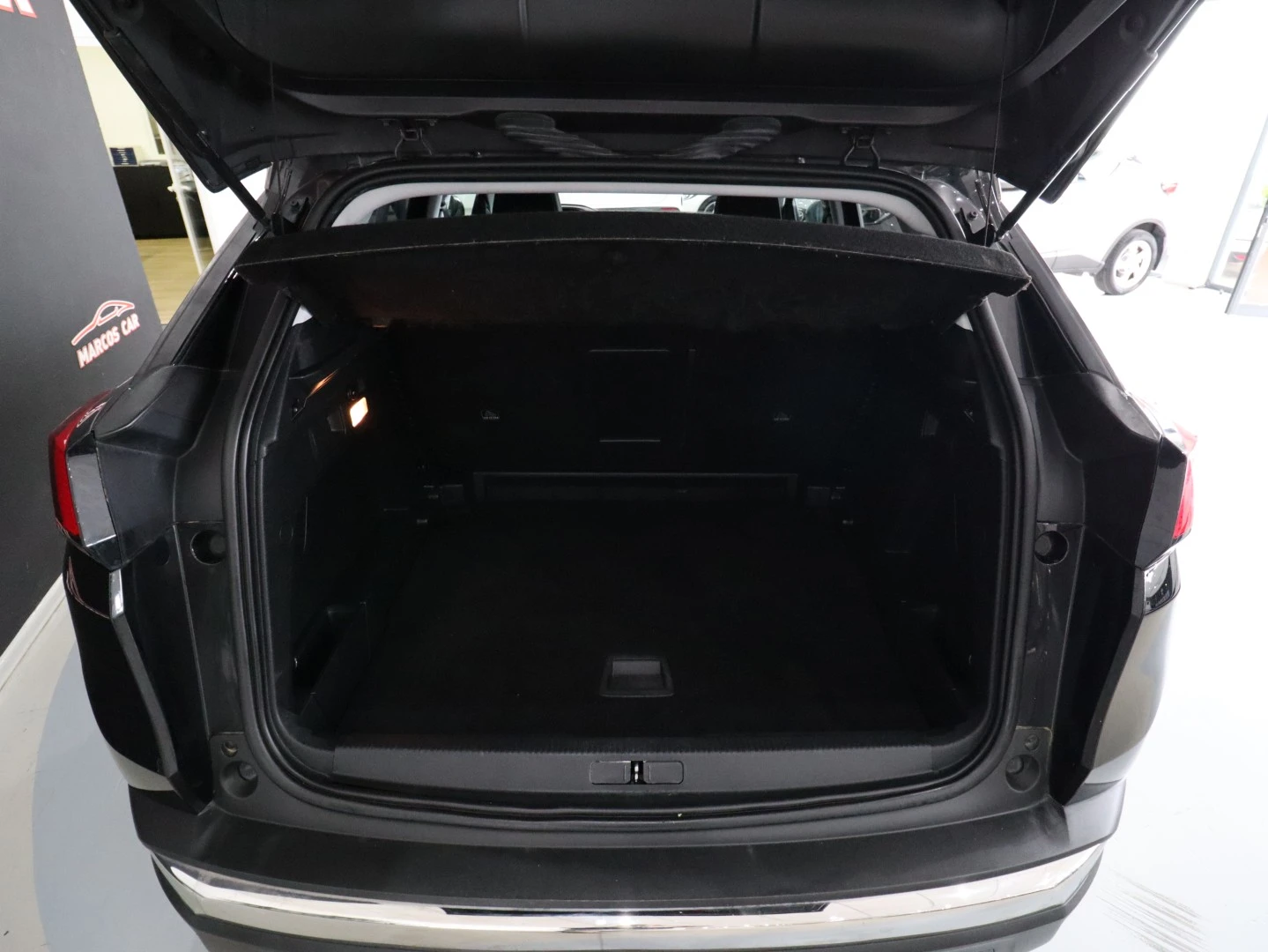 Peugeot 3008 1.6 BlueHDi Style EAT6