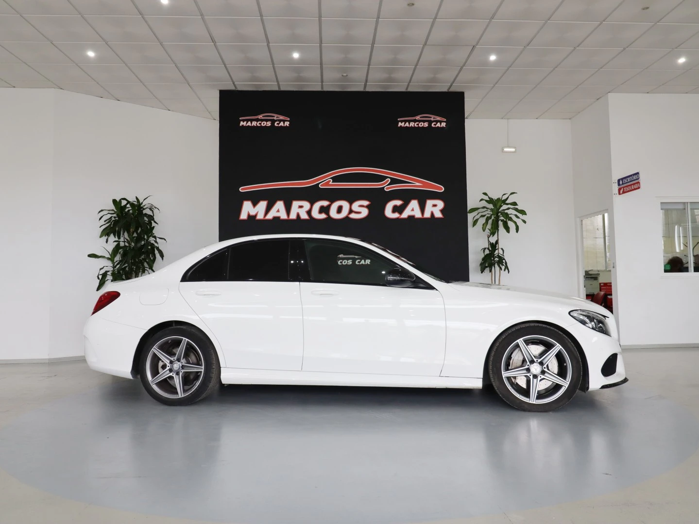 Mercedes-Benz C 300 BlueTEC Hybrid AMG Line