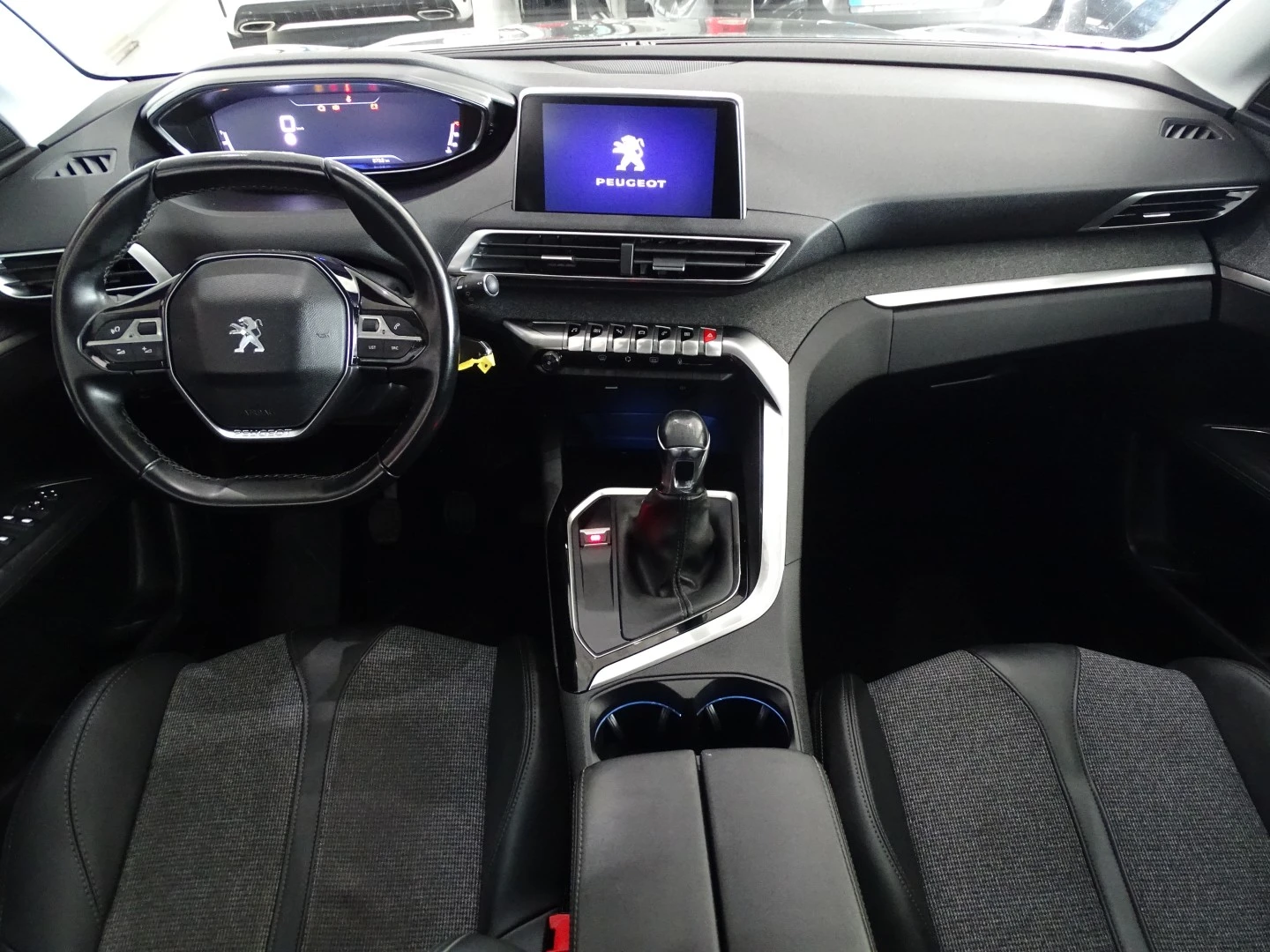 Peugeot 3008 1.5 BlueHDi Allure