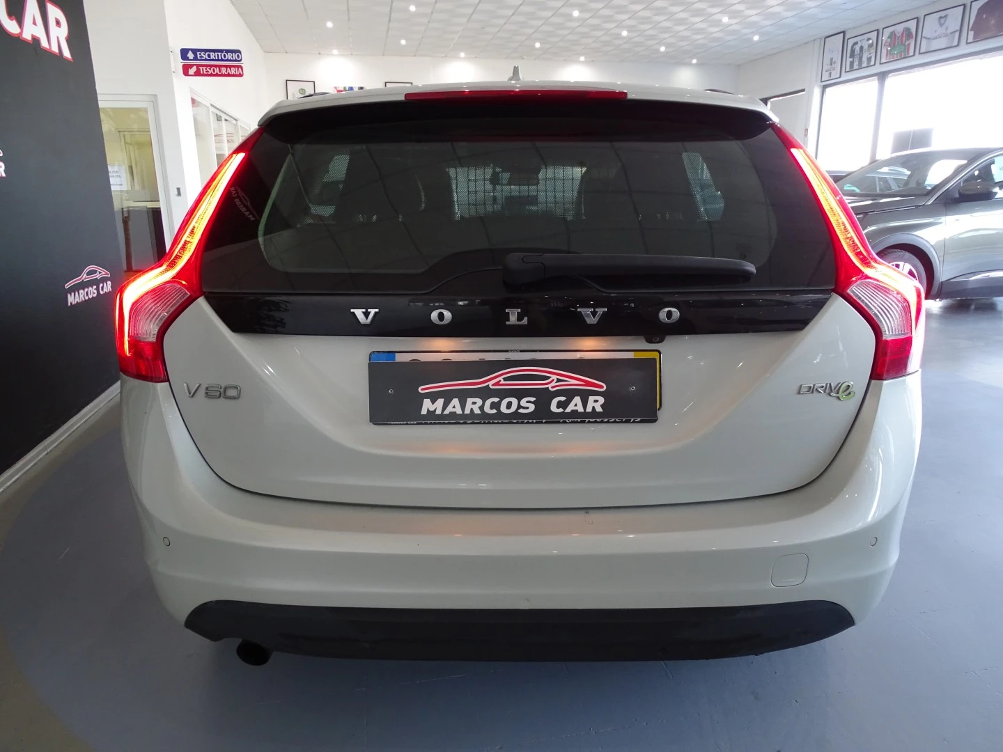 Volvo V60 1.6 D2 Drive Momentum Start/Stop