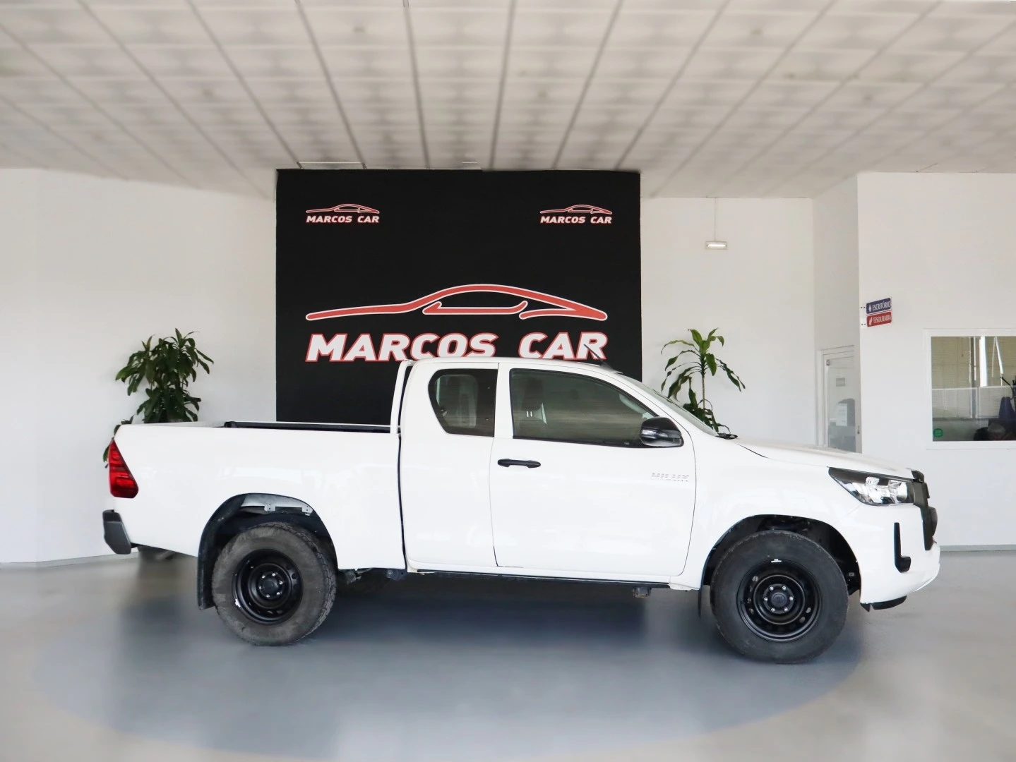 Toyota Hilux 2.4 D LN105L Cx Metalica