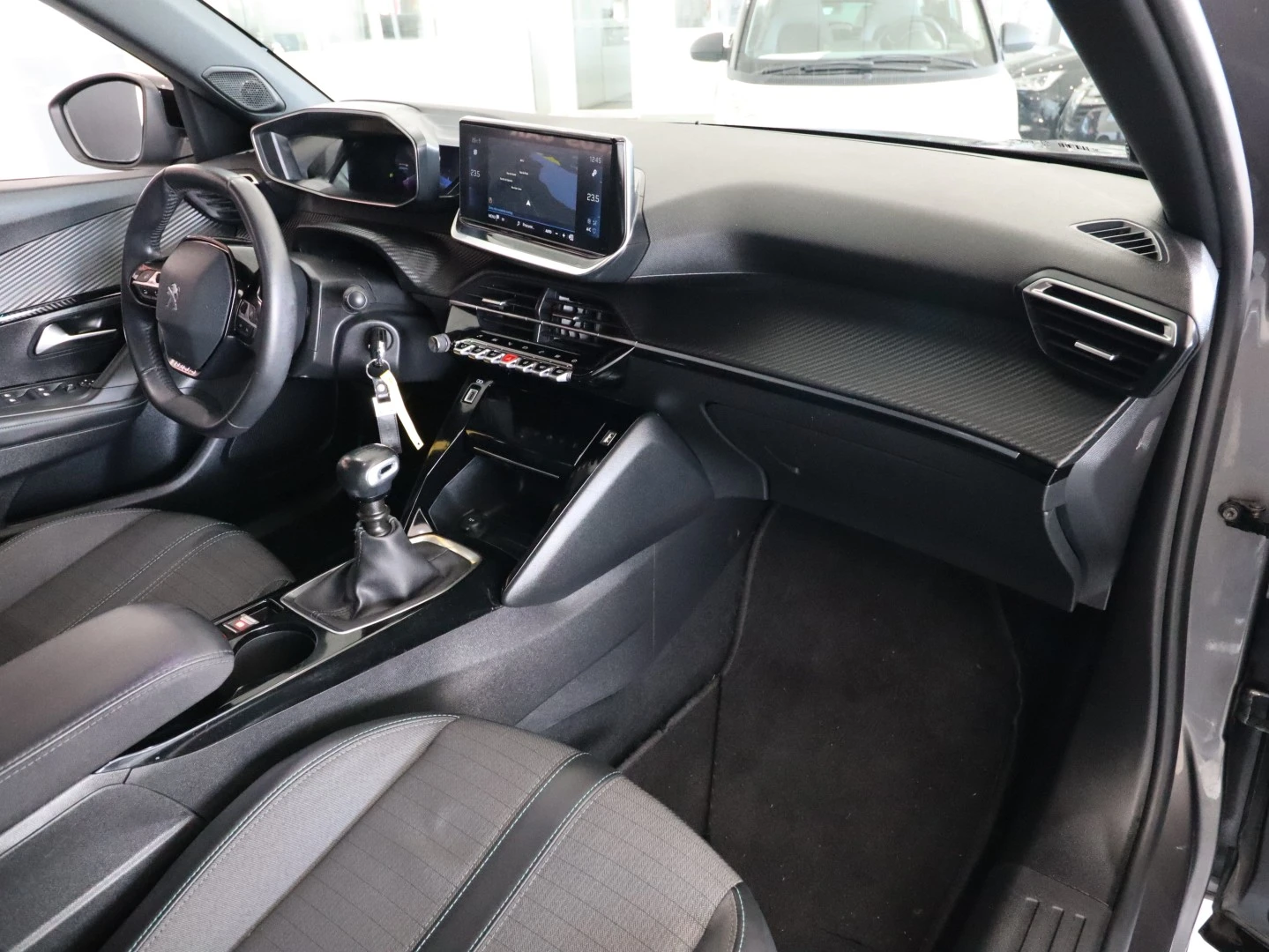 Peugeot 2008 1.2 PureTech Allure