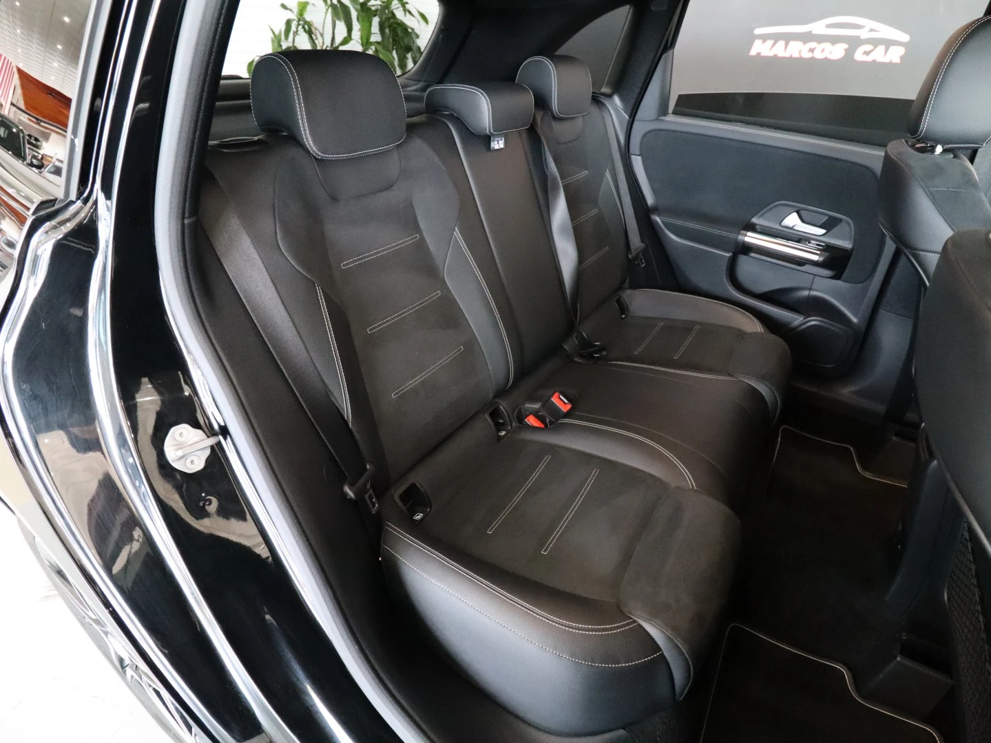 Mercedes-Benz B 250 e AMG Line