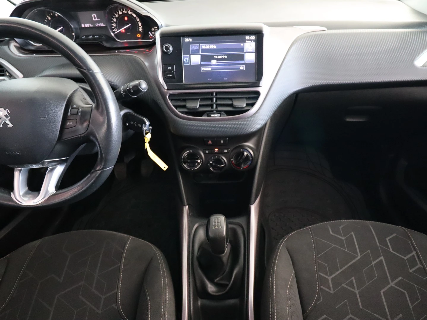 Peugeot 2008 1.6 e-HDi Active