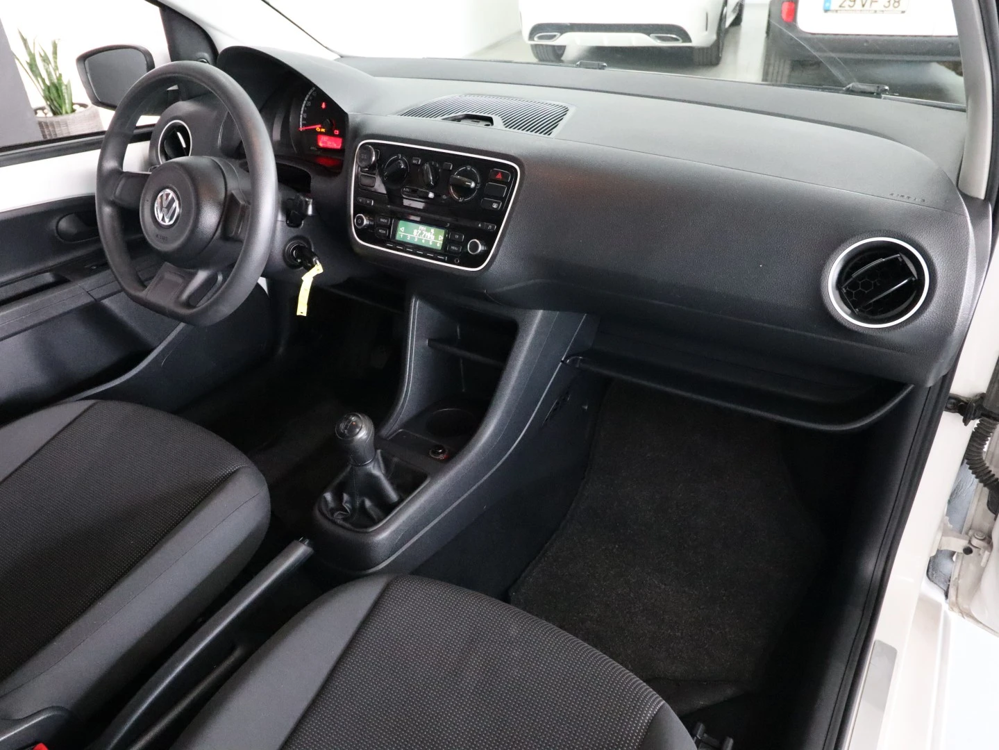 VW Up! 1.0 Take