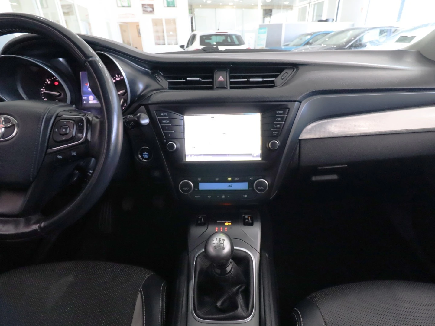 Toyota Avensis Touring Sports 1.6 D-4D Exclusive+GPS