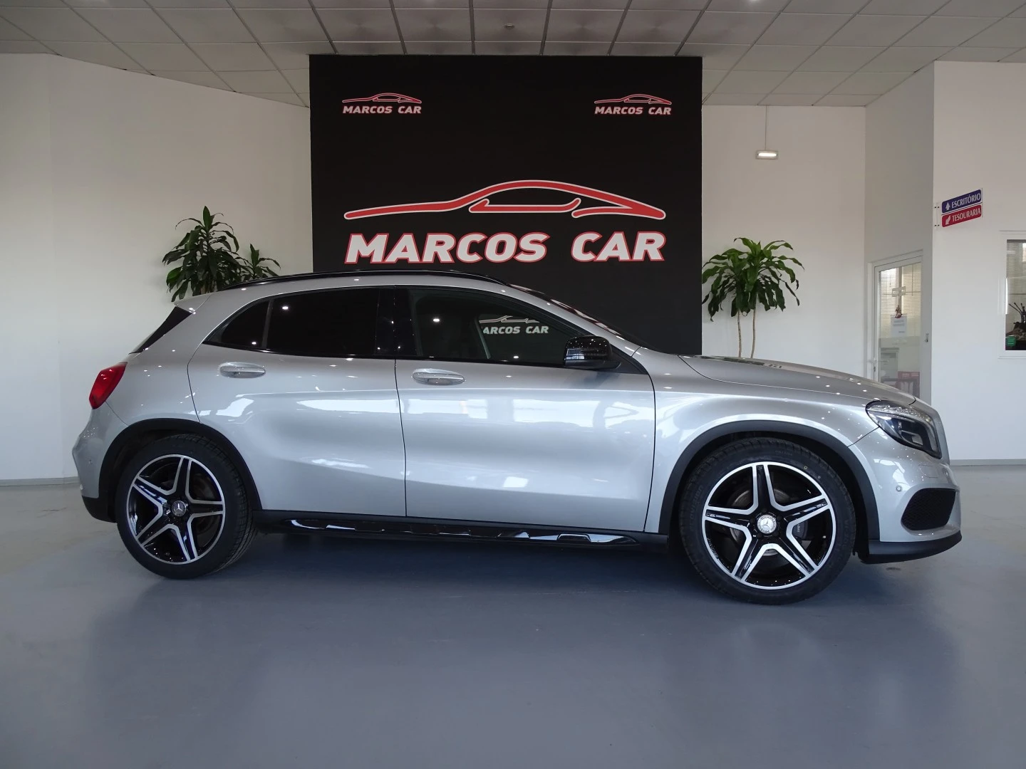 Mercedes-Benz GLA 200 CDi AMG Line