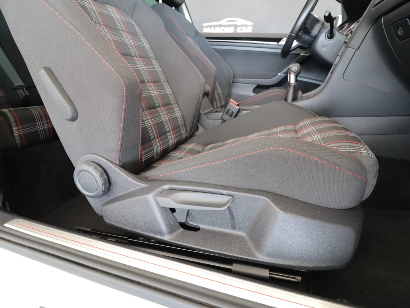 VW Golf GTI Performance