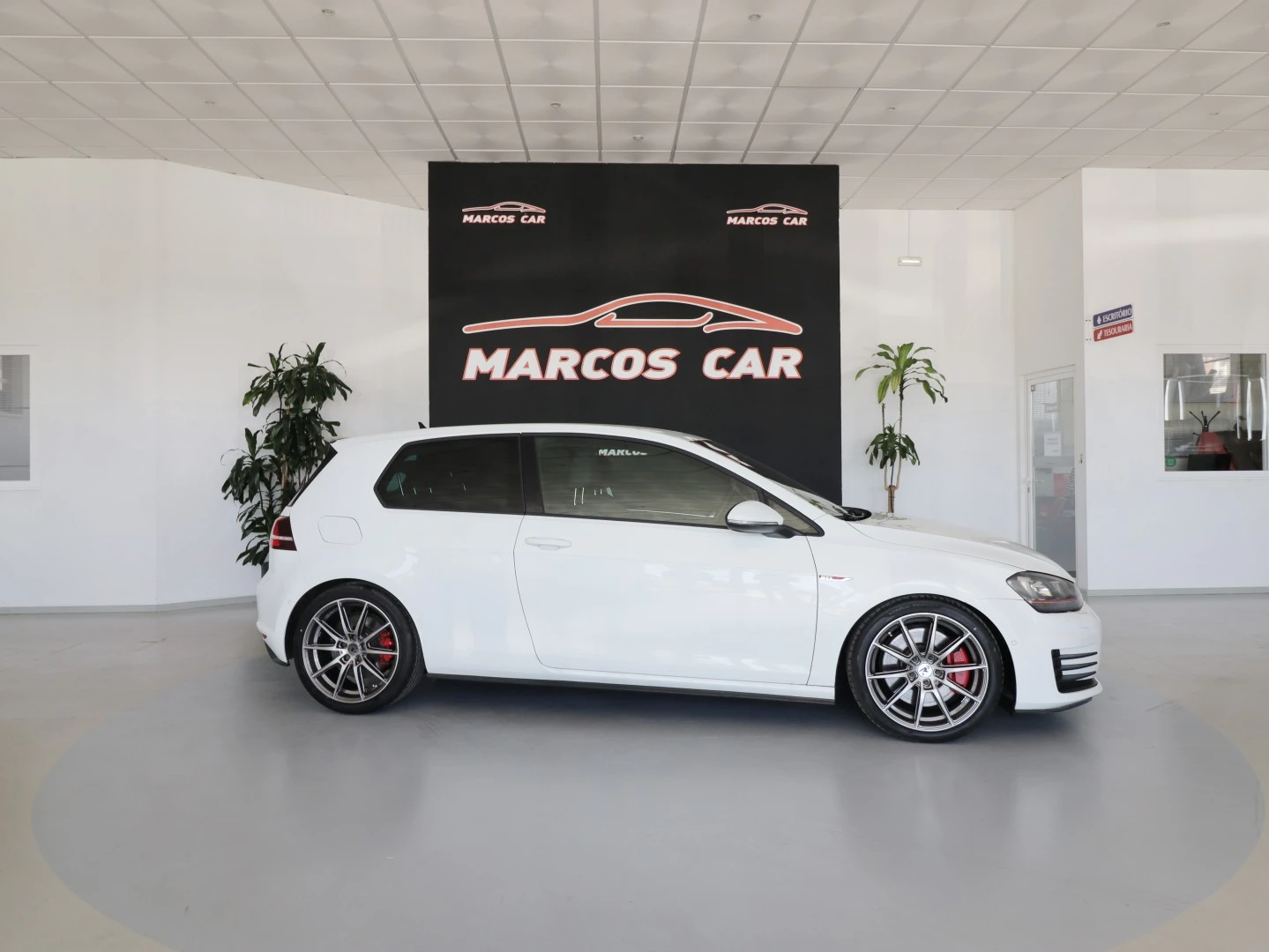 VW Golf GTI Performance