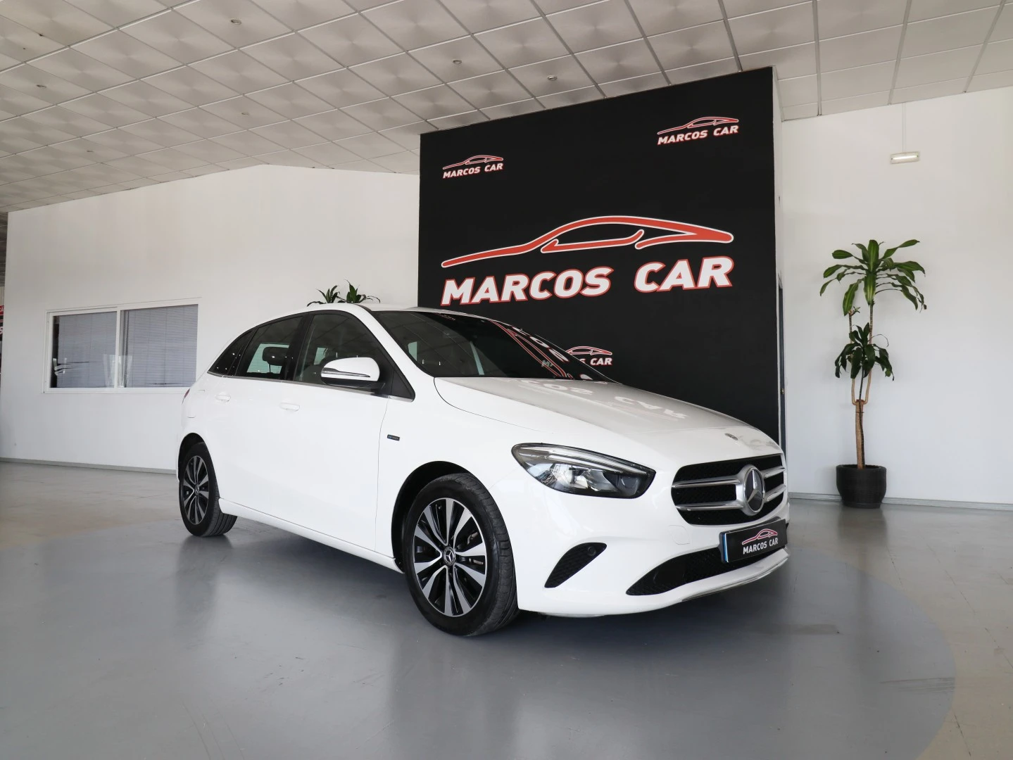 Mercedes-Benz B 250 e Progressive