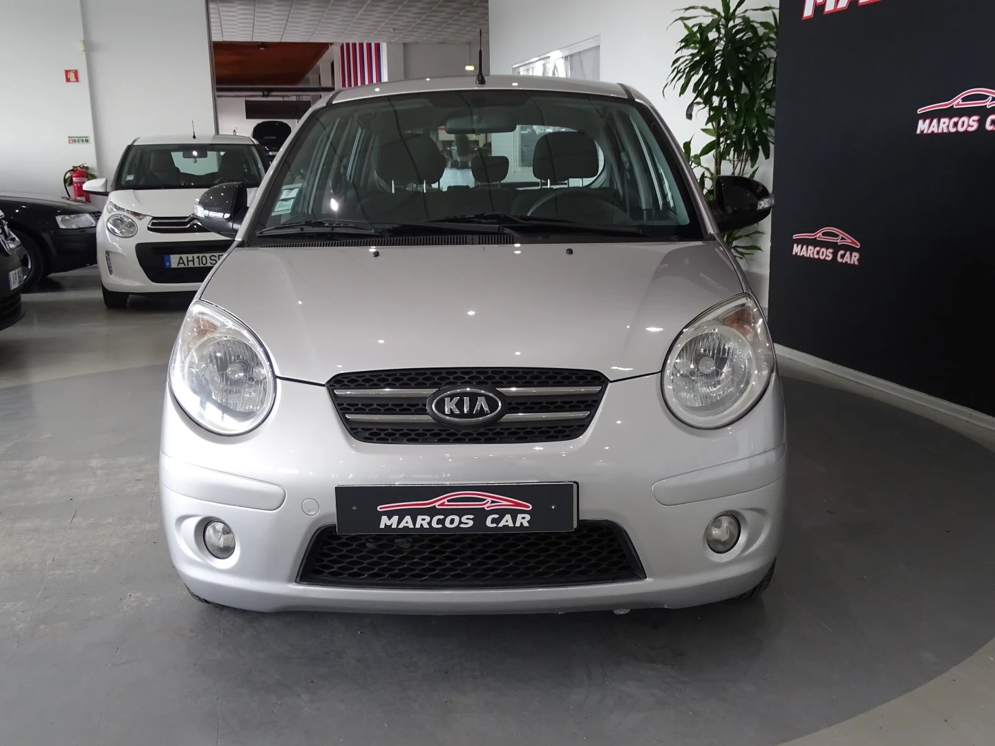 Kia Picanto 1.0L EX