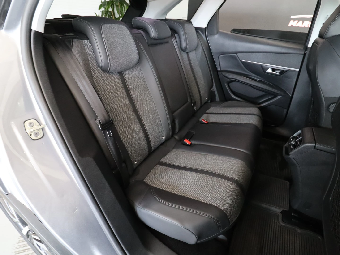 Peugeot 3008 1.5 BlueHDi Allure