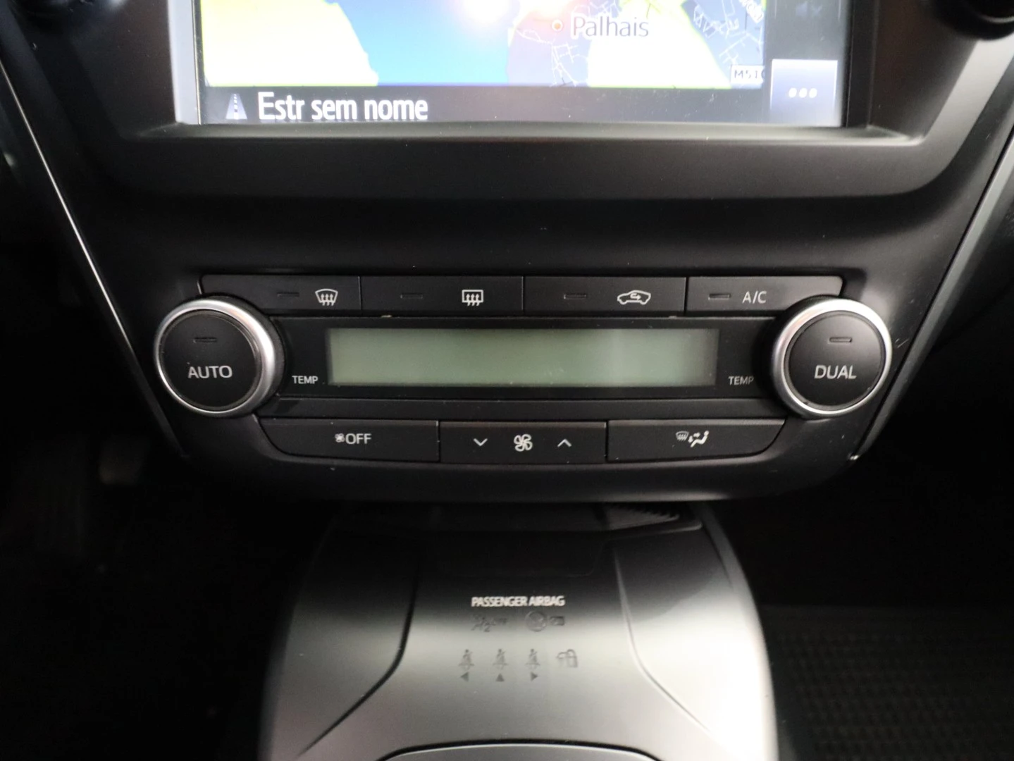 Toyota Avensis Touring Sports 1.6 D-4D Exclusive+GPS