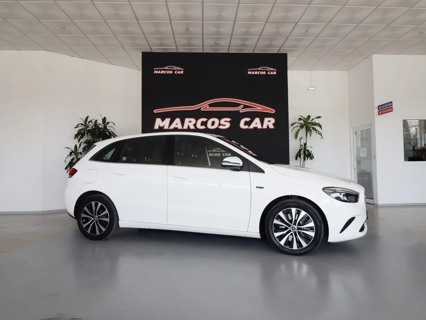 Mercedes-Benz B 250 e Progressive