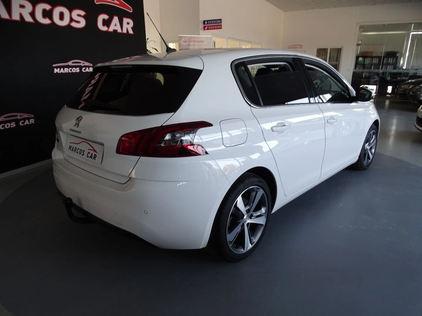 Peugeot 308 1.5 BlueHDi Allure EAT8