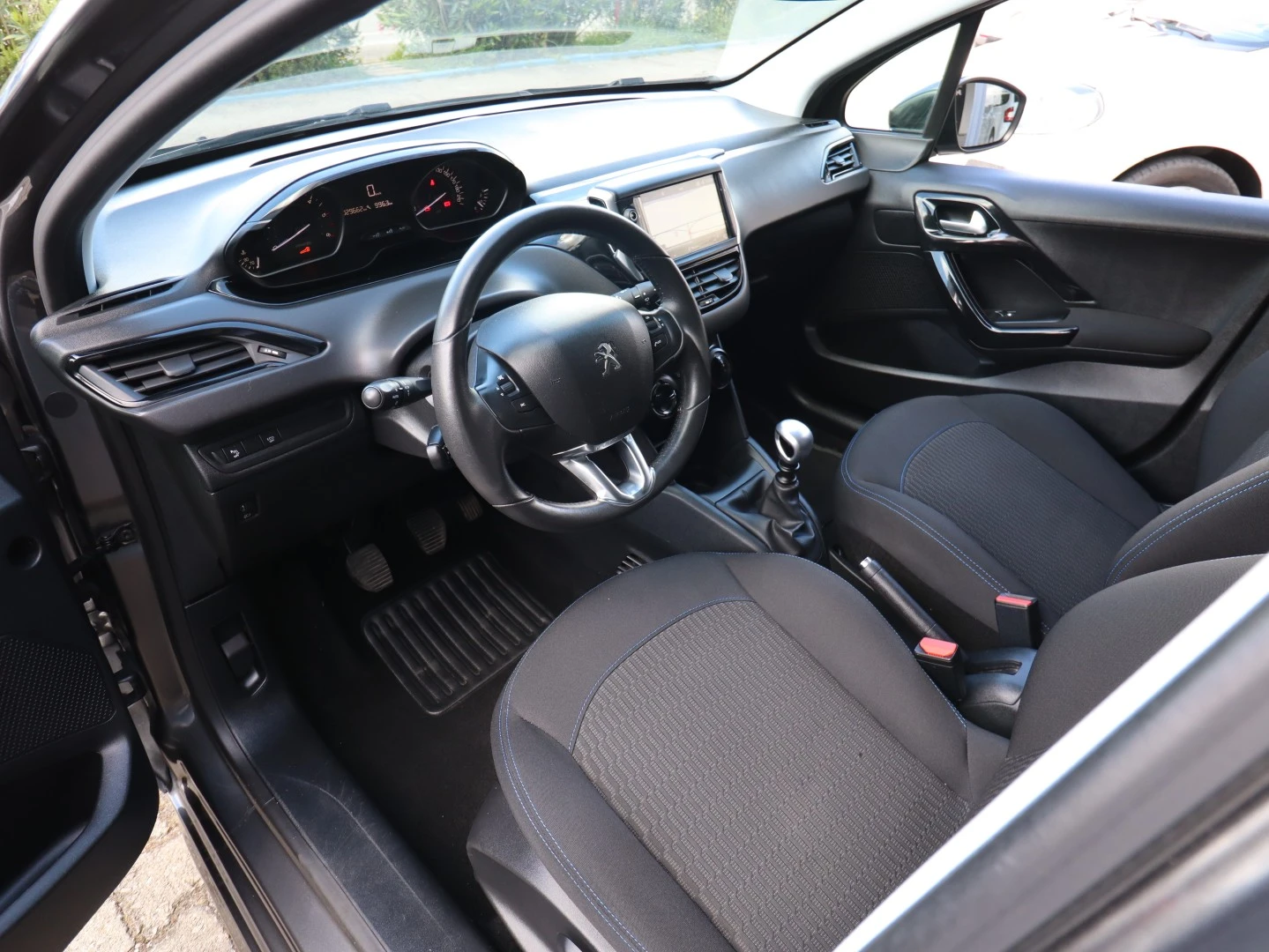 Peugeot 208 1.5 BlueHDi Active