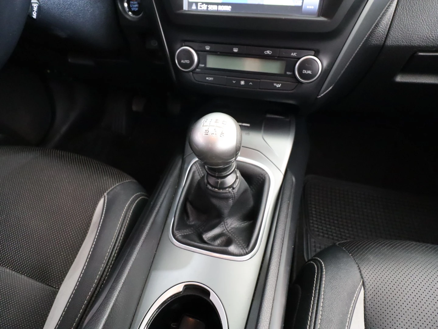 Toyota Avensis Touring Sports 1.6 D-4D Exclusive+GPS