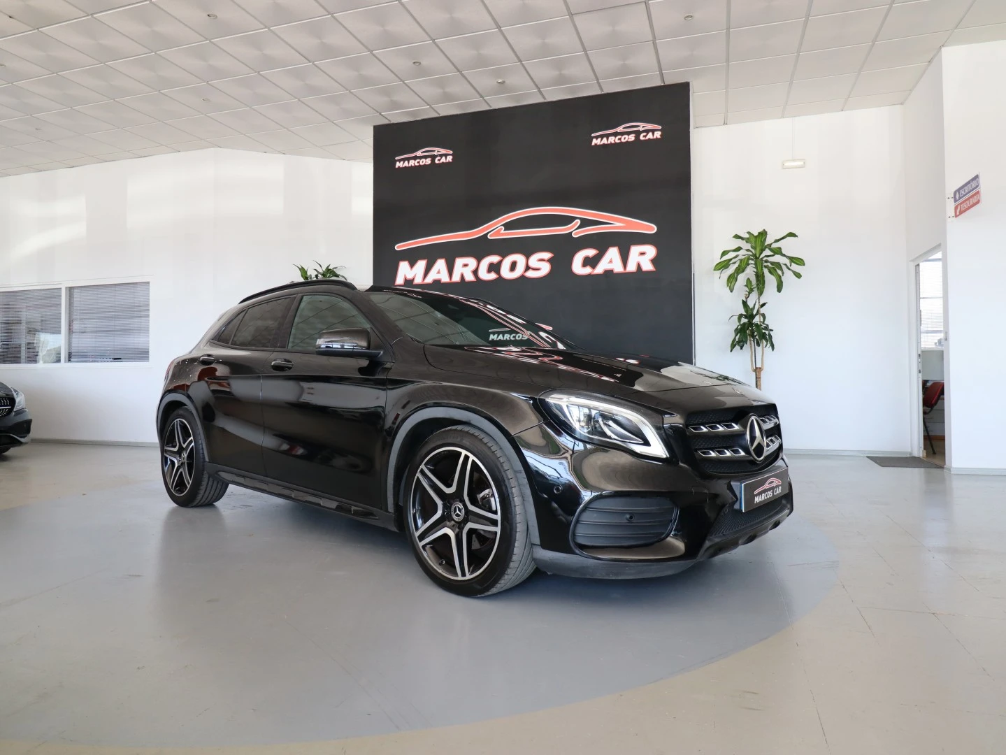 Mercedes-Benz GLA 220 d 7G-DCT AMG Line