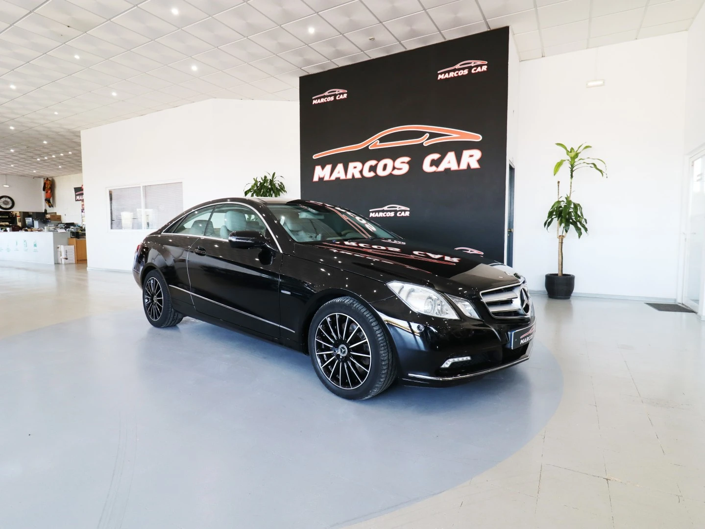 Mercedes-Benz E 250 CDi Avantgarde BlueEfficiency