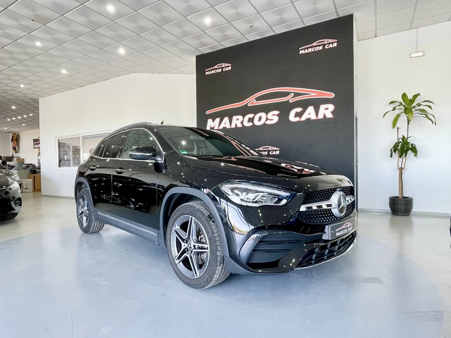 Mercedes-Benz GLA 250 e AMG Line