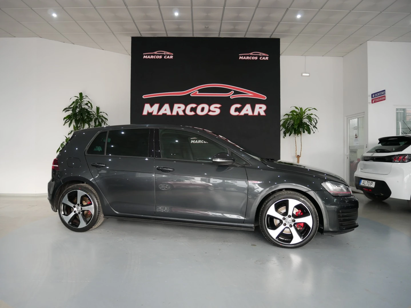 VW Golf 2.0 TSI GTI DSG