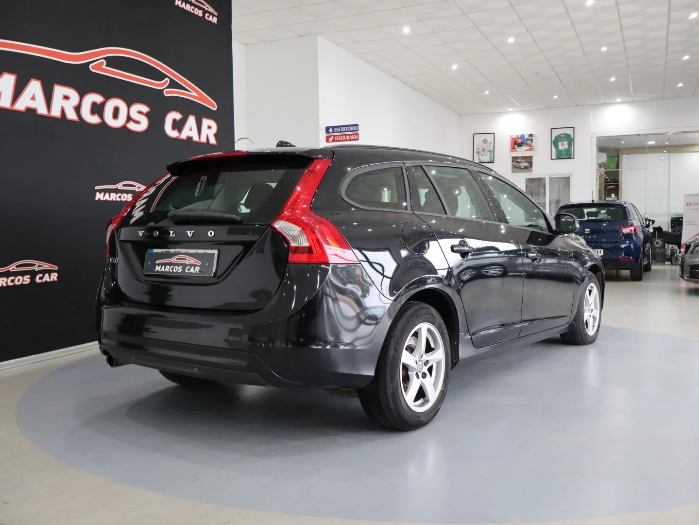 Volvo V60 1.6 D2 Momentum Eco