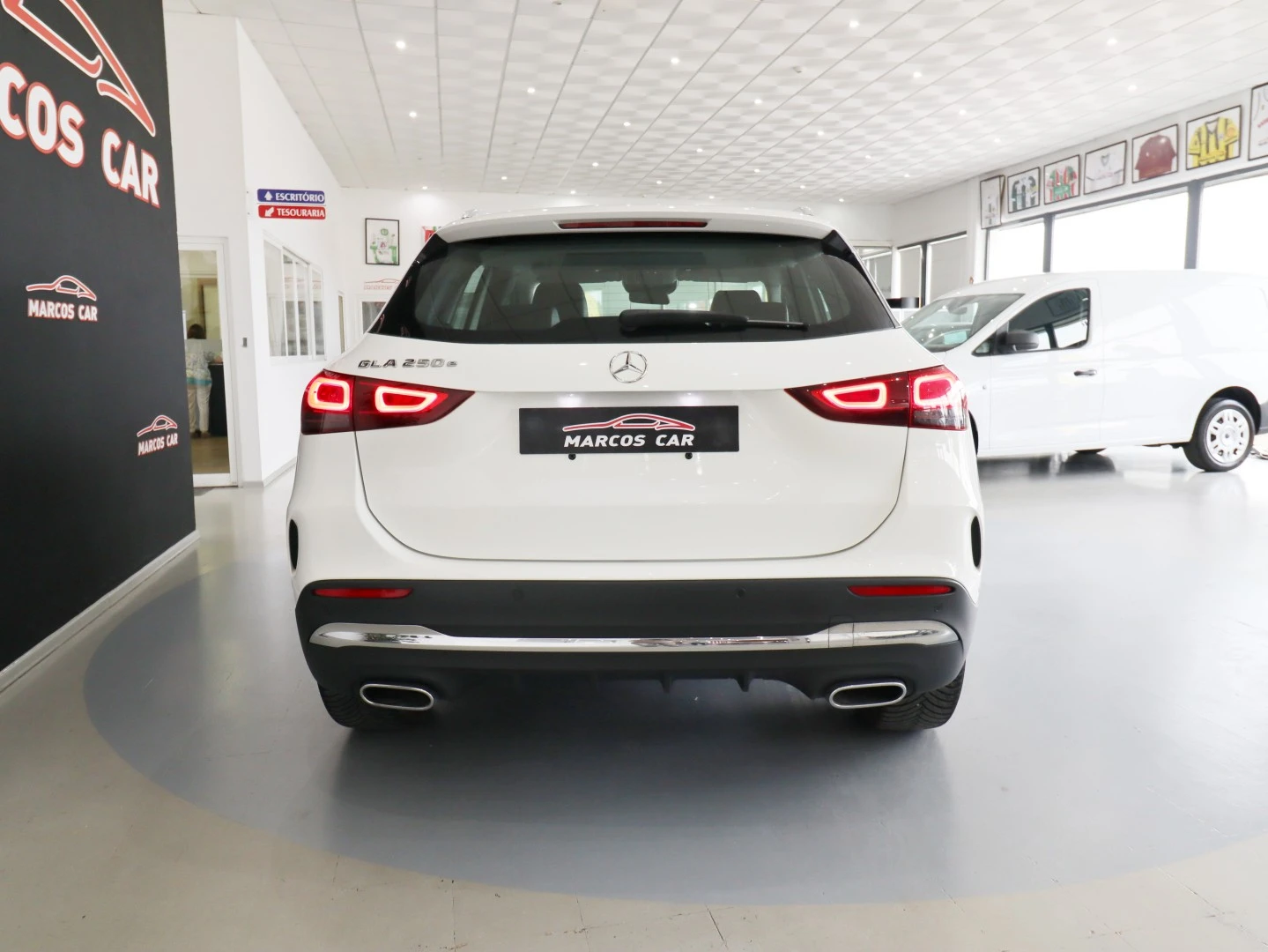 Mercedes-Benz GLA 250 e AMG Line