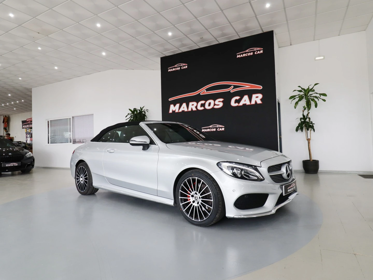 Mercedes-Benz C 220 d AMG LINE