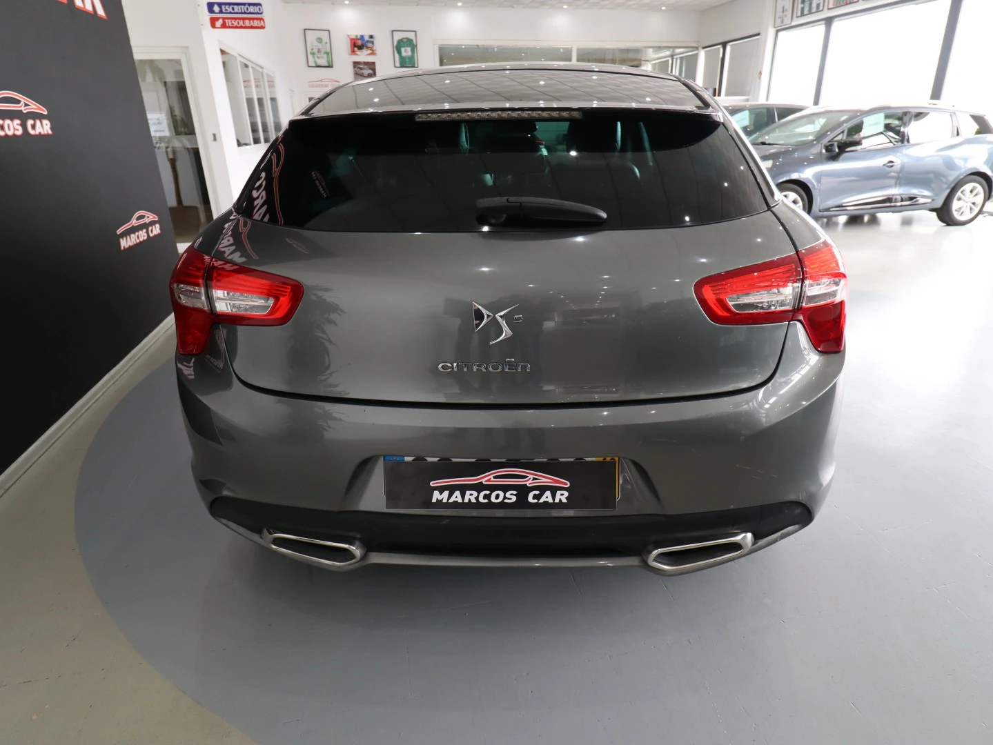 Citroën DS5 1.6 e-HDi Air. So Chic CMP6 112g