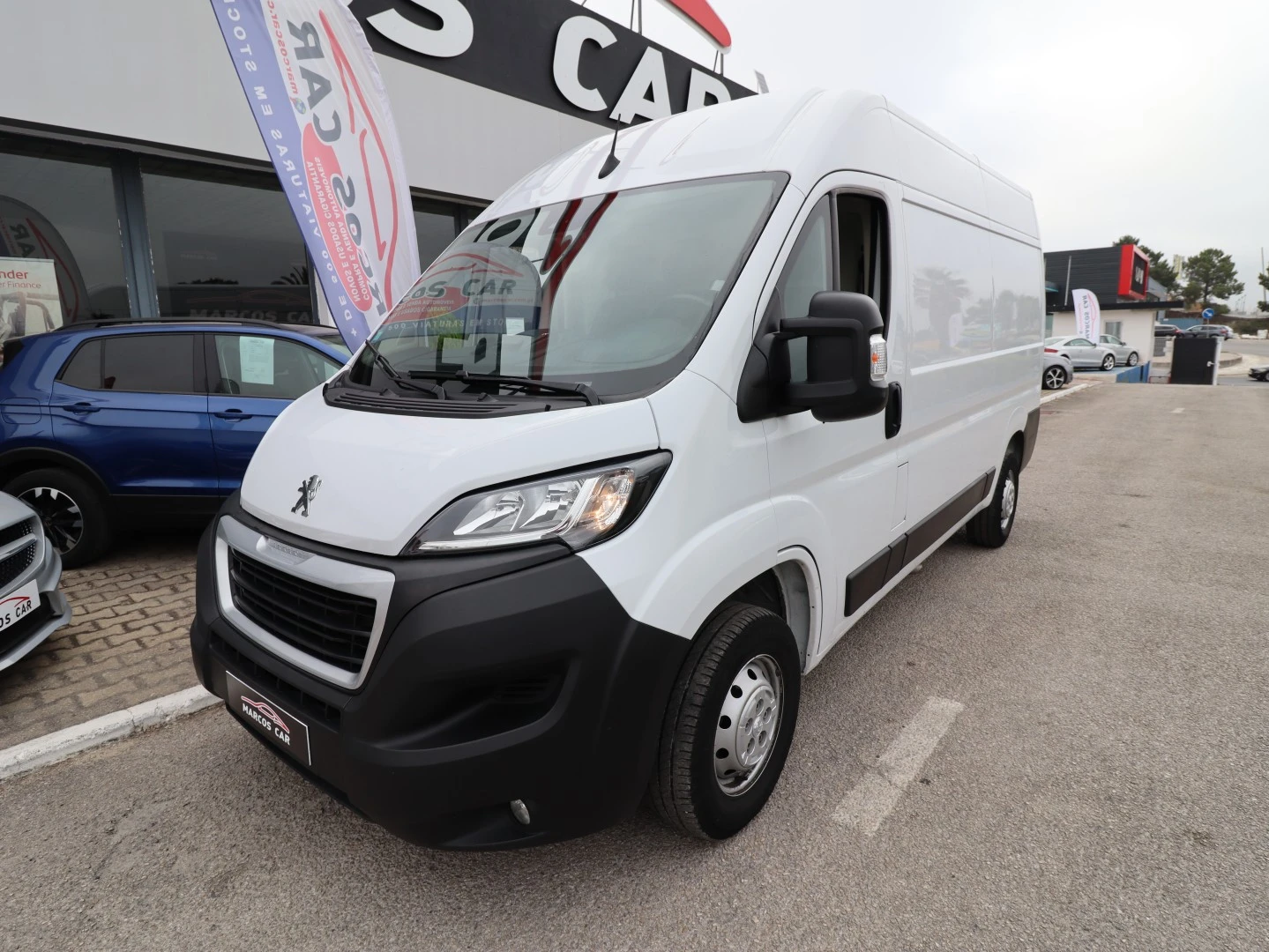 Peugeot Boxer 2.0 BlueHDi 330 L2H2 Premium